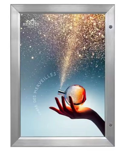 LIGHTBOX A0  méretben. LED háttérvilágítással rendelkező CITYPOSTER keret. Fali, vízálló burkolat